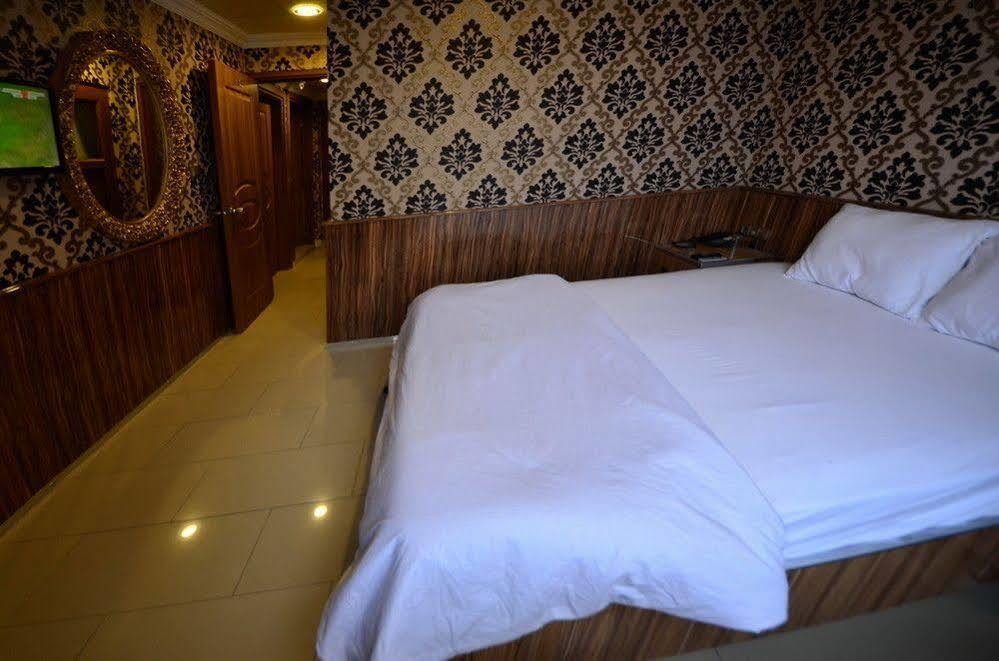 Istiklal Hotel Şanlıurfa Ngoại thất bức ảnh